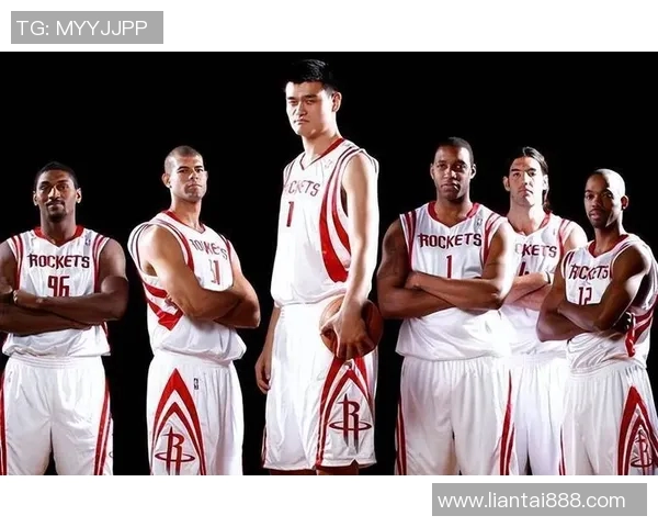 姚明队友们的传奇故事与篮球生涯的辉煌成就回顾 姚明队友们的传奇故事与篮球生涯的辉煌成就回顾