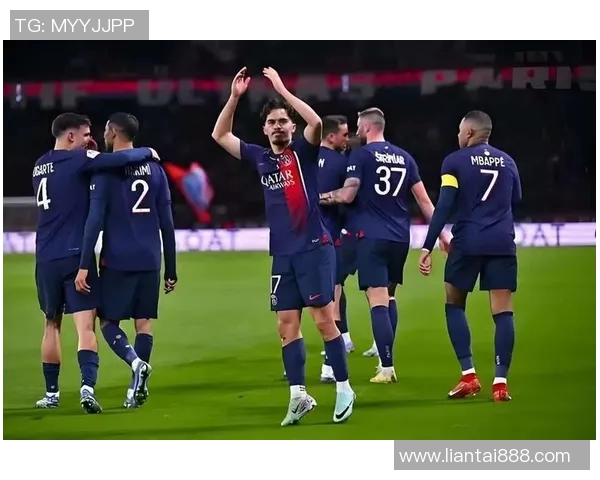 巴黎圣日耳曼足球俱乐部近期签下巴西国脚内马尔，球队实力再添强劲火力