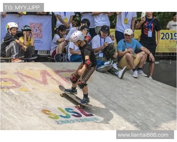 深圳极限运动队的奋斗历程与嘉年华精彩瞬间全景回顾 深圳极限运动队的奋斗历程与嘉年华精彩瞬间全景回顾